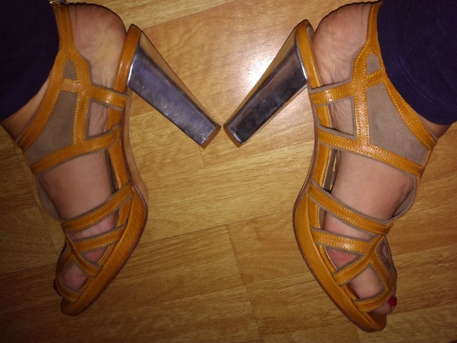 Sandalias em pele Atelier do Sapato 39 novas