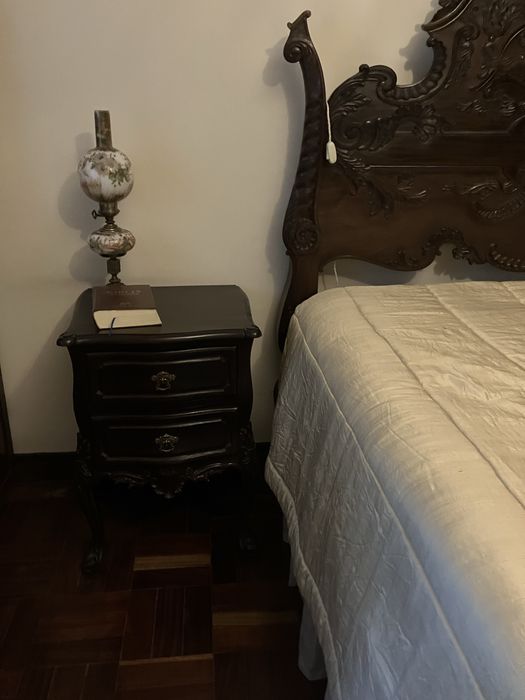 Mobília Quarto Casal - Estilo D. José (mógno)