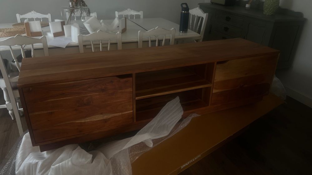 Movel de Tv Skulm