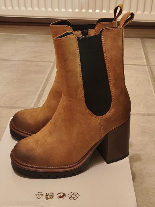 Botki zamszowe, nowe