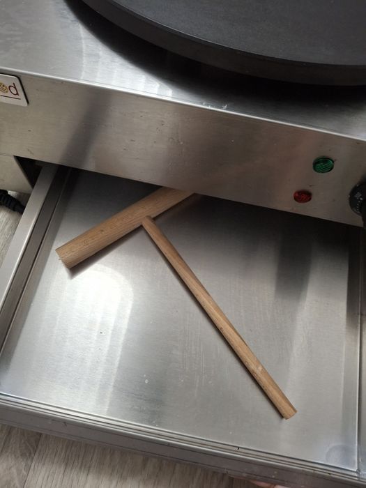 Млинниця GoodFood для приготування великих млинців