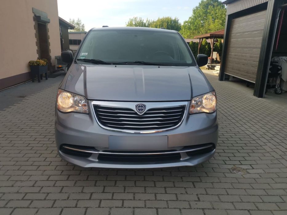 Lancia Voyager