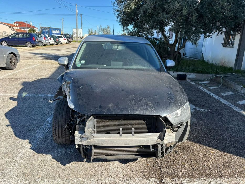 Peças Audi A1 1.6 TDI do ano 2012