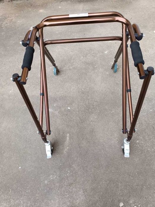 Andarilho para adultos de 4 rodas  - NOVO