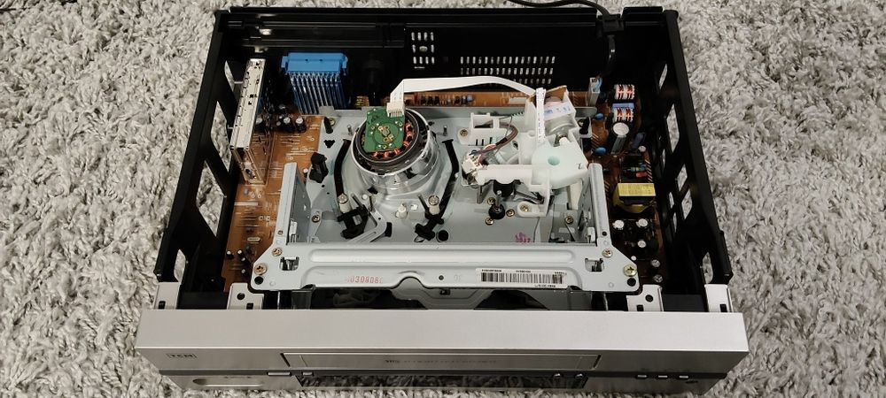 Magnetowid Video  VHS TCM-(DAEWOO-ORION) HI-FI STEREO 6 głowic pilot