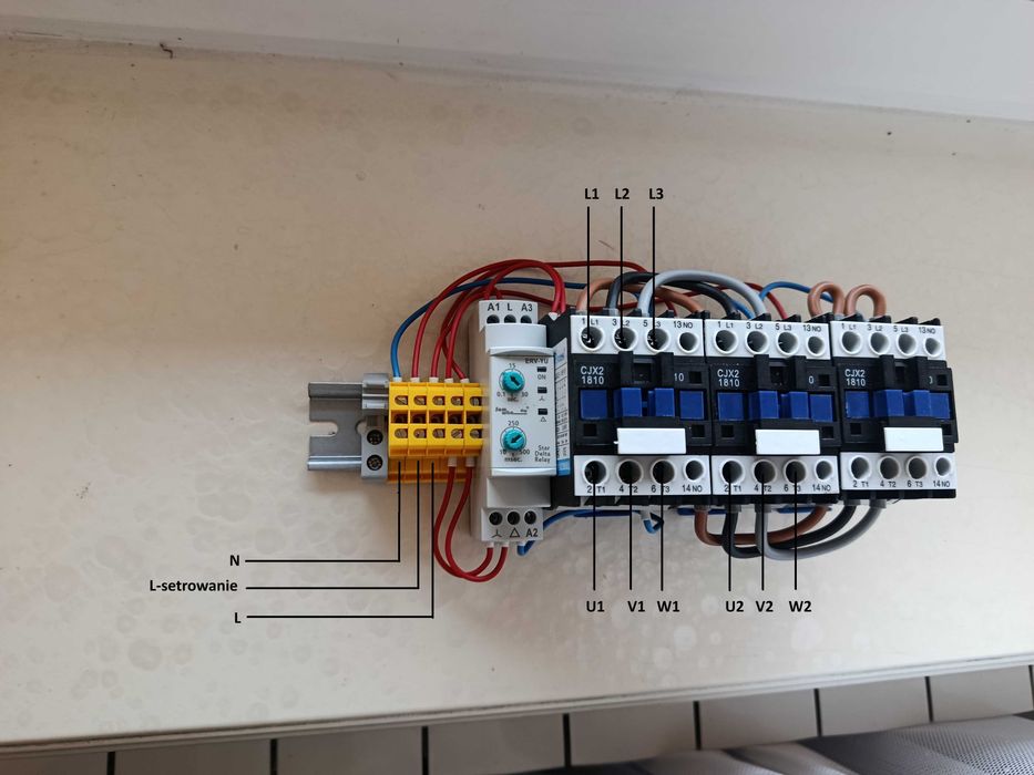 Układ rozruchowy gwiazda trójkąt do silników o mocy do 7,5 KW