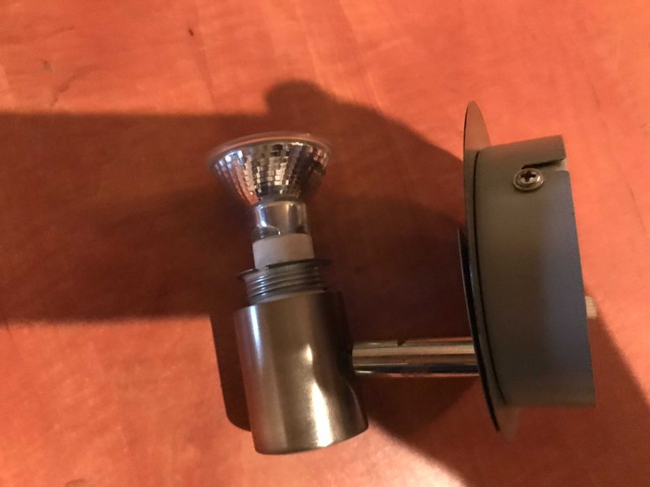 kinkiet na 220v chromowany