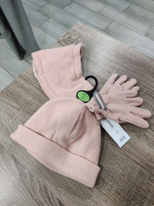 Шапка, перчатки ,хомут