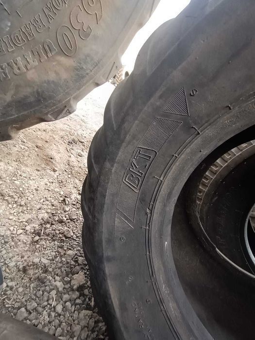 Opona rolnicza 400/60-15.5 BKT Traction 882 przyczepa tanem beczka
