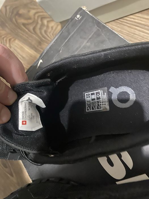 Кросівки Swiss Engineering On Running Cloud 5 Woterproof