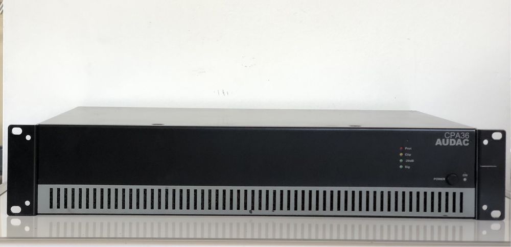 Profesjonalny wzmacniacz AUDAC CPA 36 100 V 360 W RMS A/B czarny