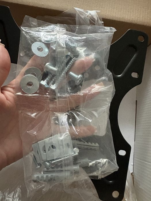 Кронштейн для телевізора