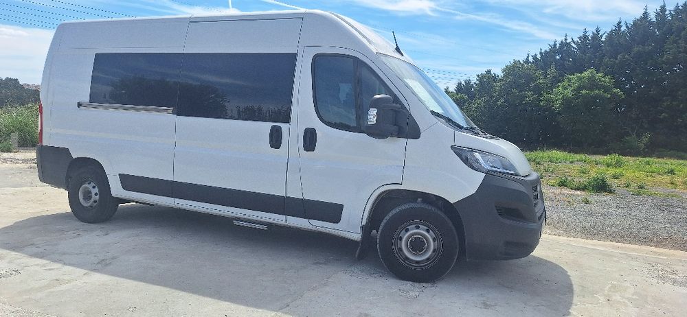 Fiat Ducato 2024 | 70.000 km | Minibus Passageiros | Muito Estimada