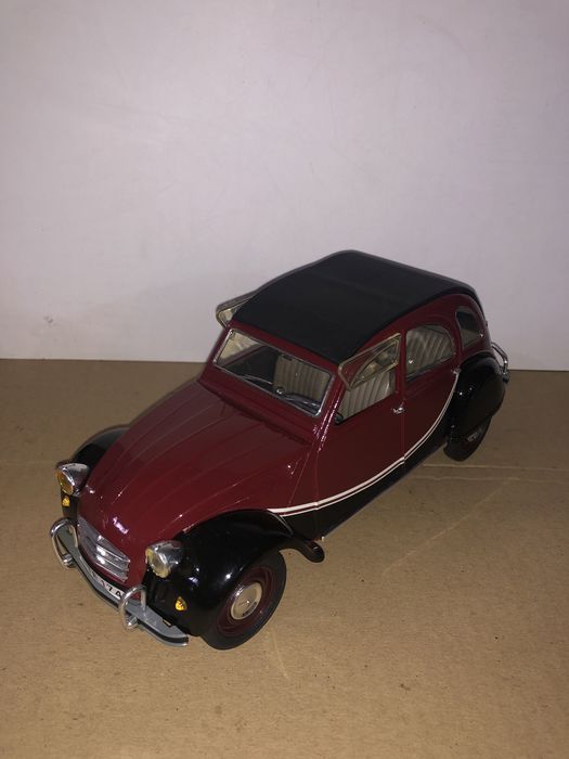 Citroen 2cv da solido 1:17