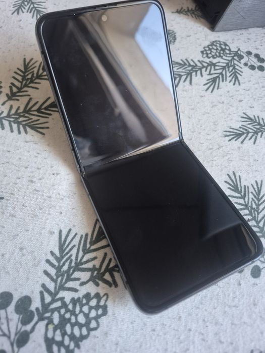 Samsung galaxy z flip5