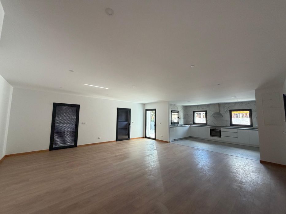 ARRENDO Apartamento T3 Vila de Prado