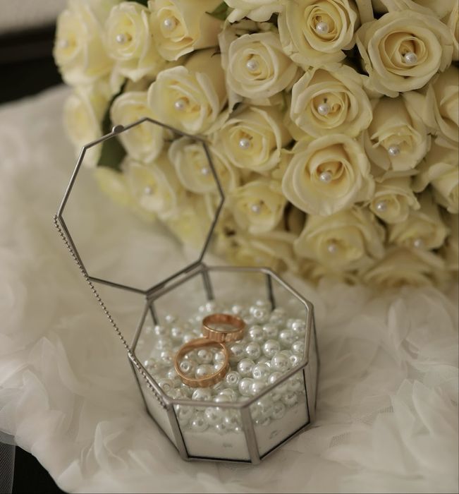 Скринька (шкатулка) для кілець з наповненням