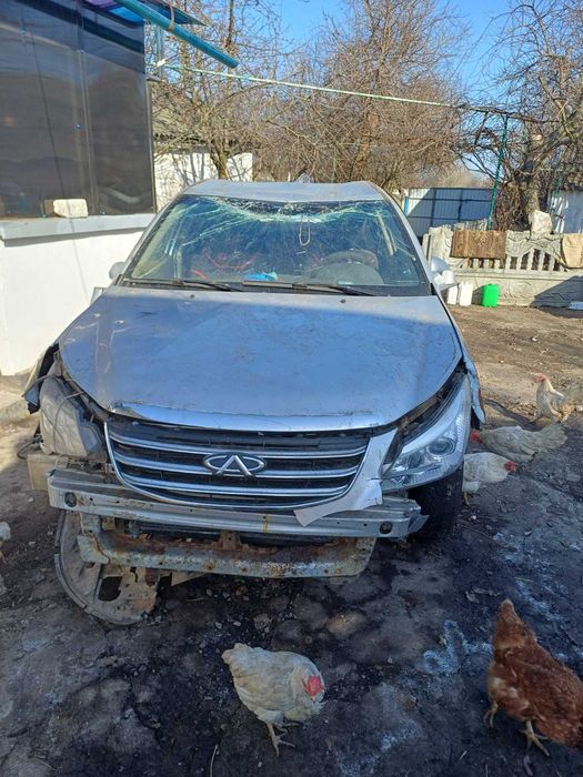 Chery (Е5) після ДТП, двигун цілий