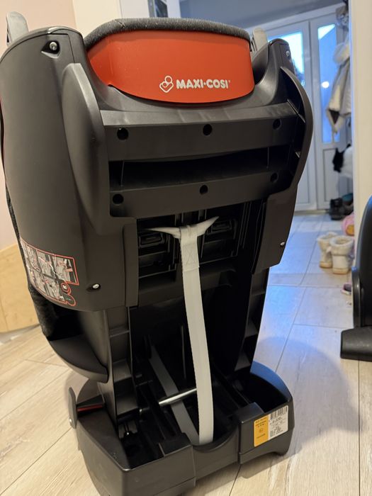 Дитяче автокрісло Tobi Maxi Cosi 9-18 кг, від 9 місяців до 4 років