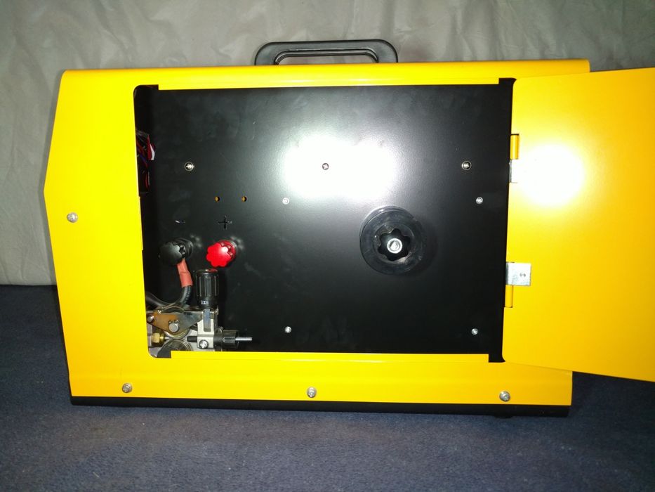 Продам зварювальний напівавтомат