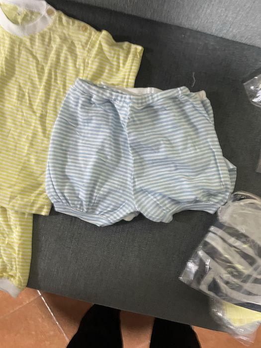 Diversas camisolas e roupa de bebe/criança