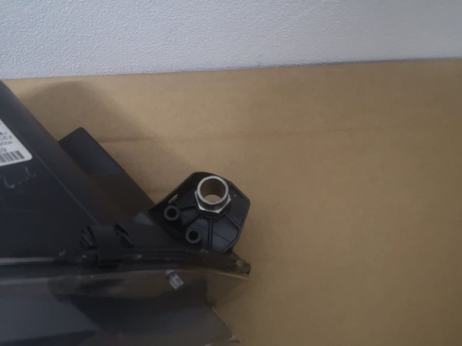 Farol Mercedes CLC CL203