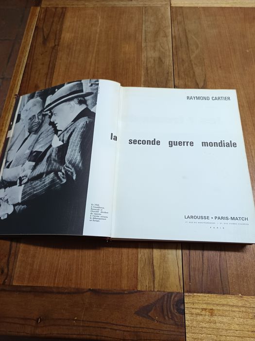 Livro "La seconde guerre mondiale" Larrousse-Paris Match-1966