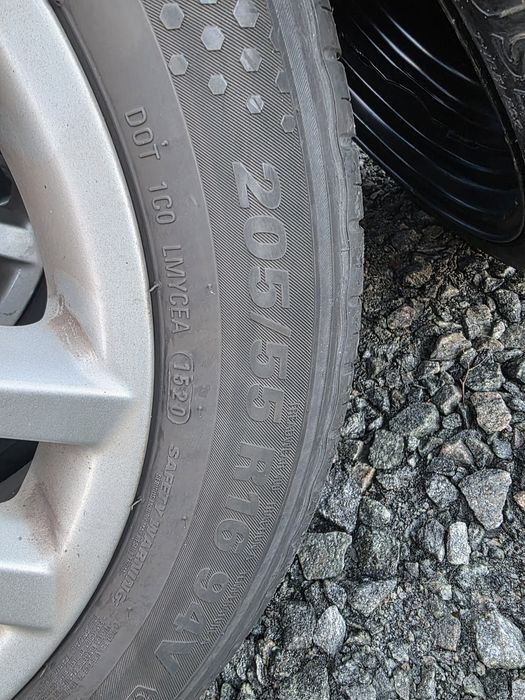 Kompletne felgi toyota auris