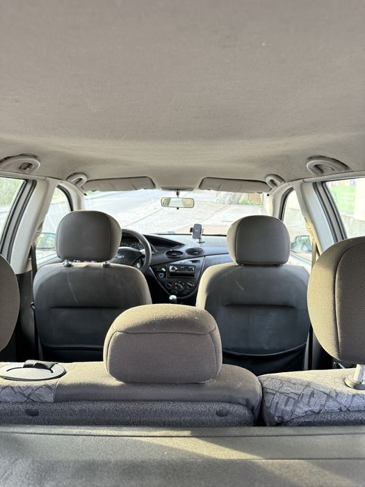 Ford Focus 1.4 – 2002 | Fiável e pronta a circular!
