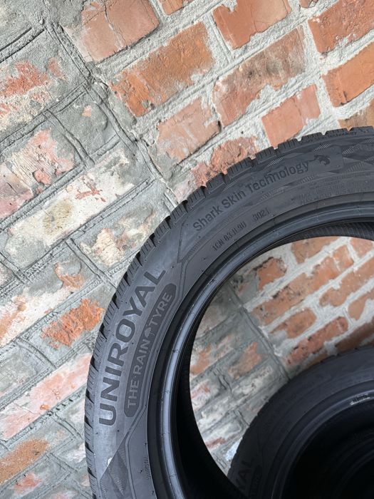 Резина Зима б/у Uniroyal 235/50R18
