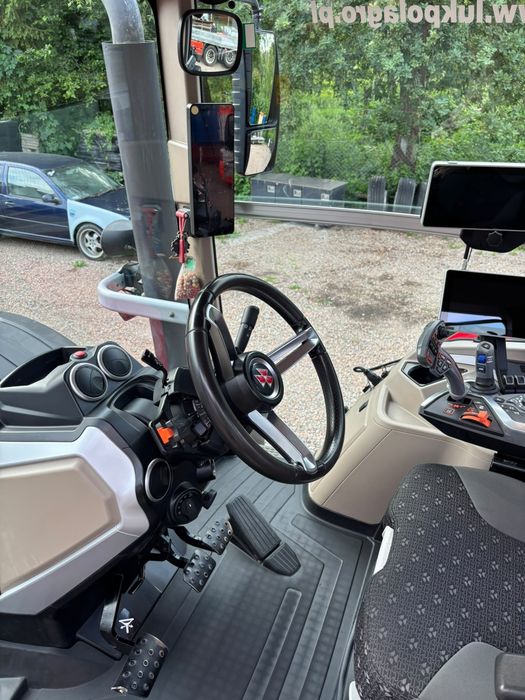 Massey Ferguson 8 s