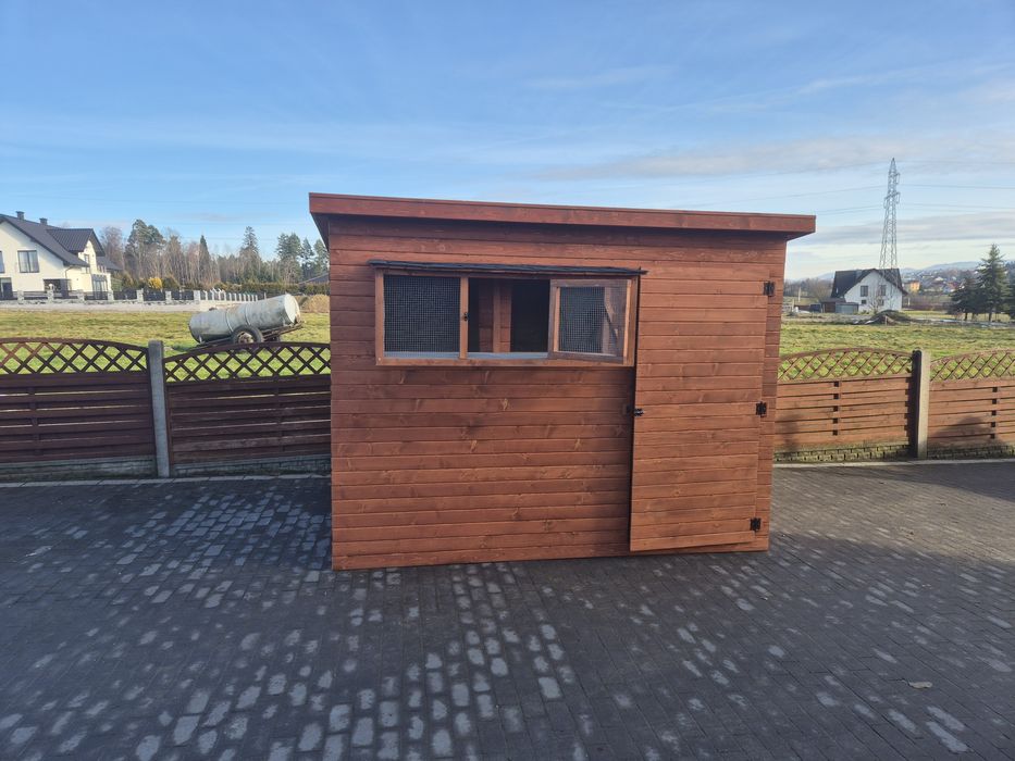 Gołębnik z wolierą