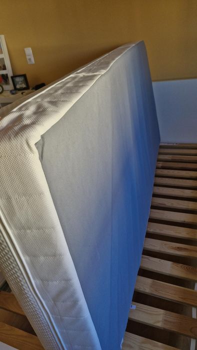 Colchão ÄKREHAMN (Ikea)