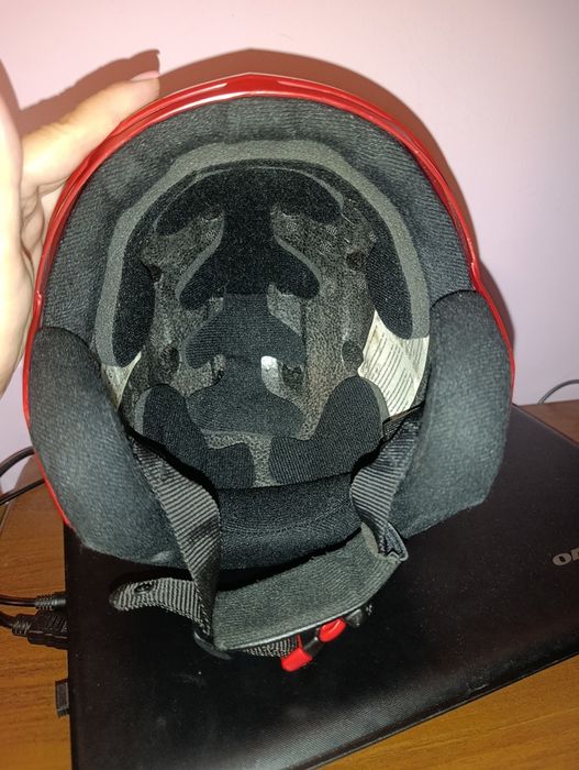 Kask narciarski Wedze – czerwony