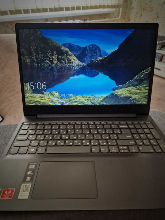 Ноутбук Lenovo  стан нового