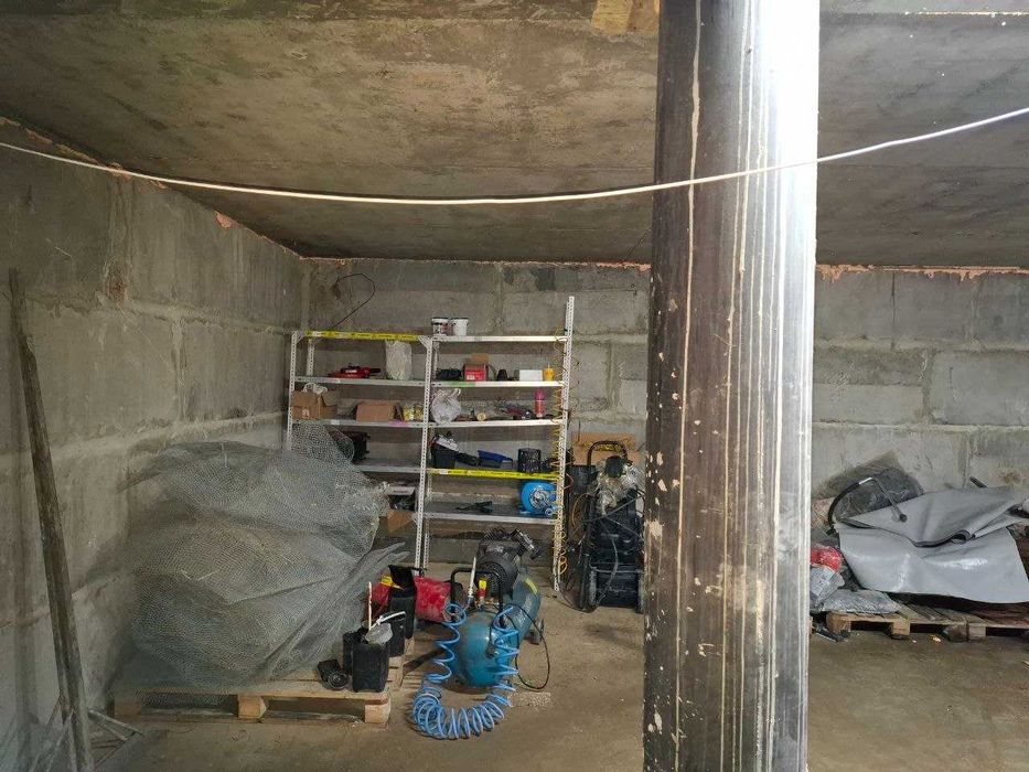 Автосалон склад шоурум магазин СТО офіс Кільцева 2500 м2