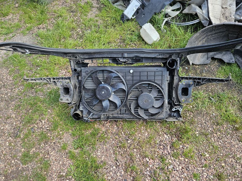 Audi a3 8p pas przedni