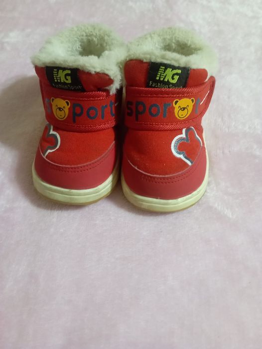 Зимові сапожки для дівчинки