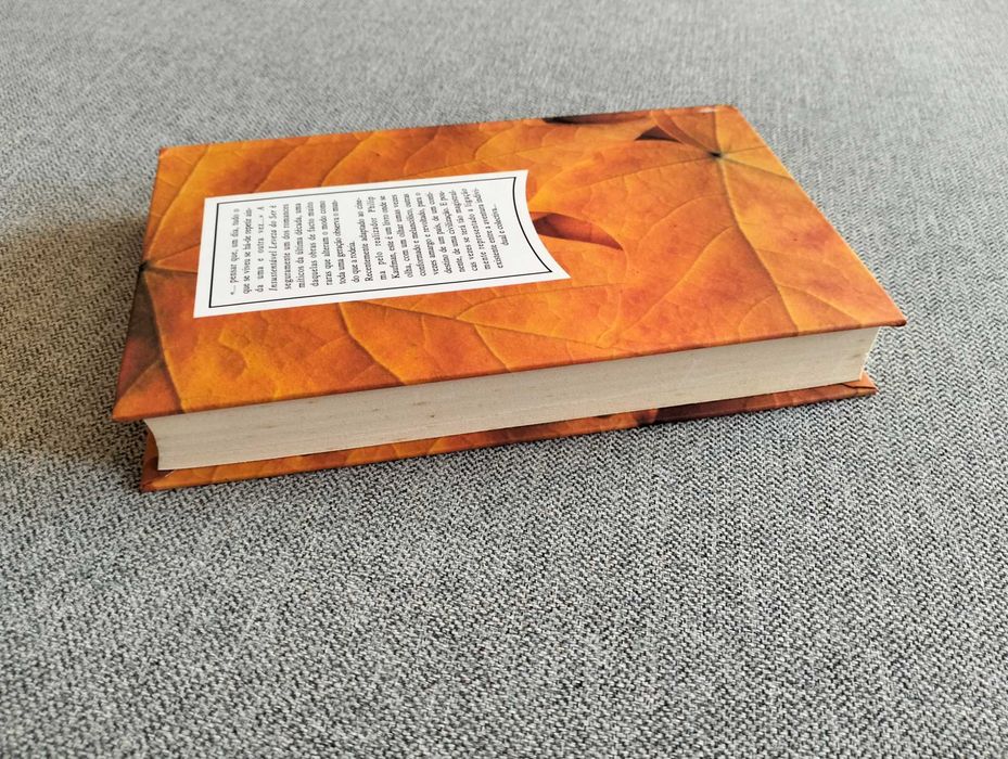Livro "A insustentável leveza do ser" de Milan Kundera