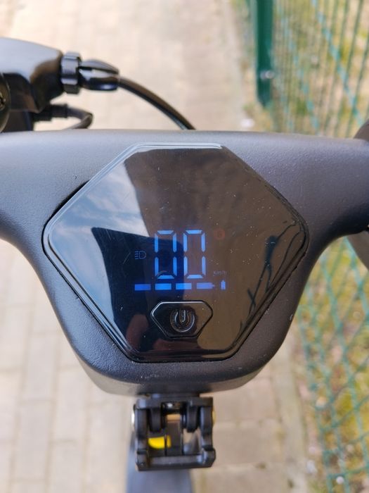 Hulajnoga Land Rover