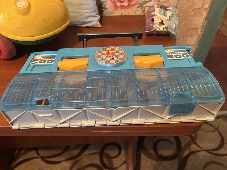 Гараж для машинок хот вілс