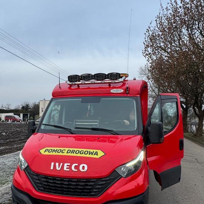 Orurowanie dachowe / Rama dla Iveco Daily (laweta na spoiler)