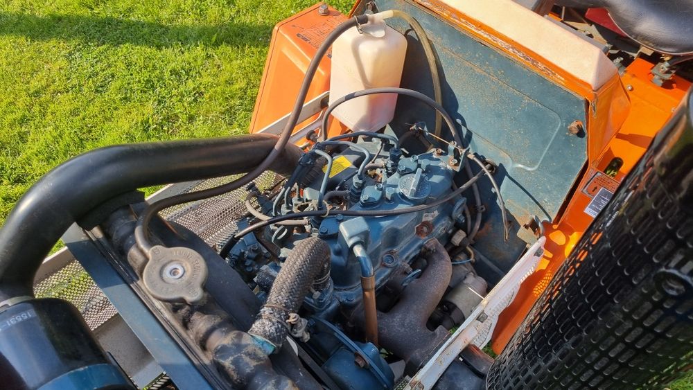 Ciągnik Kubota B1702-M z glebogryzarką