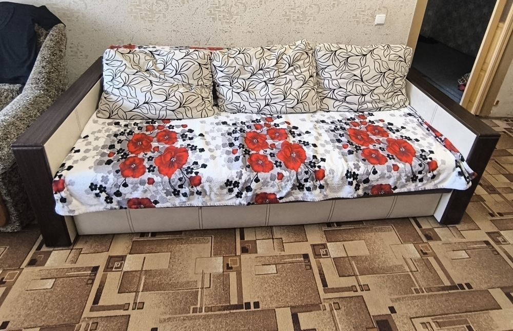 Продам  диванчик