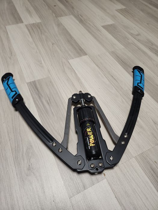 Ekspander do ćwiczenia klatki. Ścisk regulacja 10-200kg