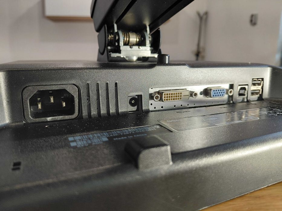 Monitor LCD DELL PS17OS  Czarny Sprawny 17"+ komplet kabli