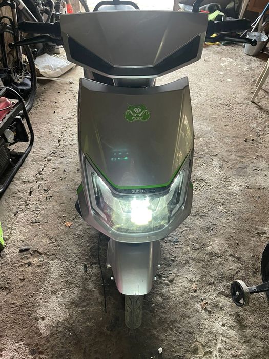 Електро скутер  майже новий