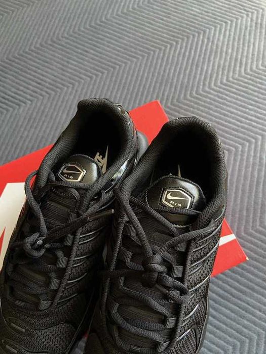 Nike_Air_Max_TN_Plus_Black R.40