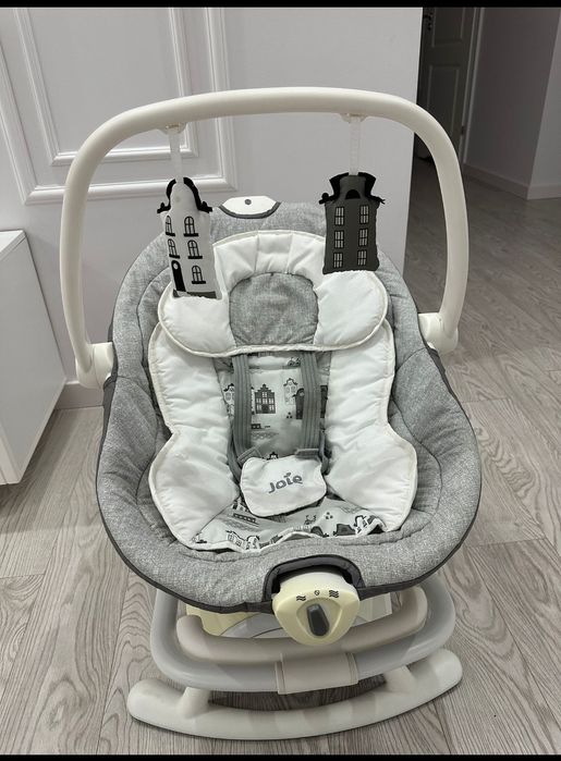 Huśtawka i Bujaczek elektryczny  dla niemowląt JOIE SANSA 2 W 1