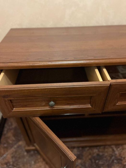 Комод для кімнати чи спальні